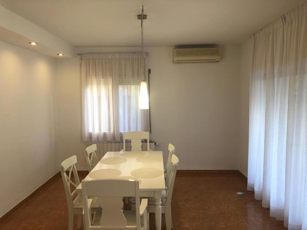 Вилла Casa Veuras Girona - Montilivi Экстерьер фото