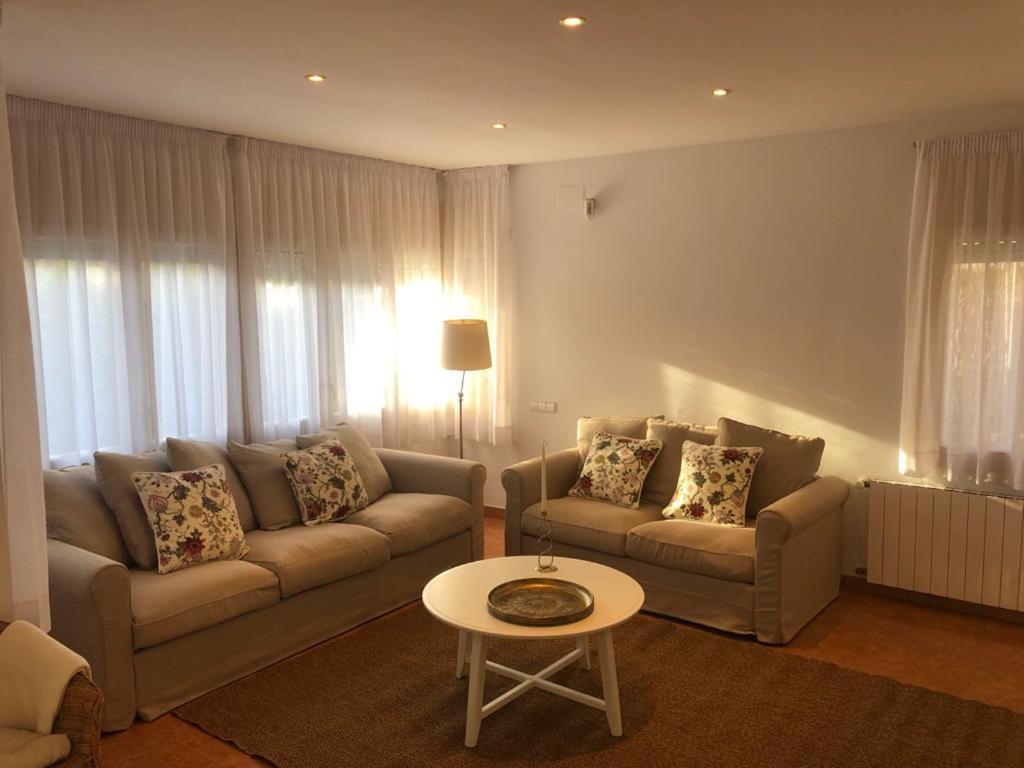 Вилла Casa Veuras Girona - Montilivi Экстерьер фото